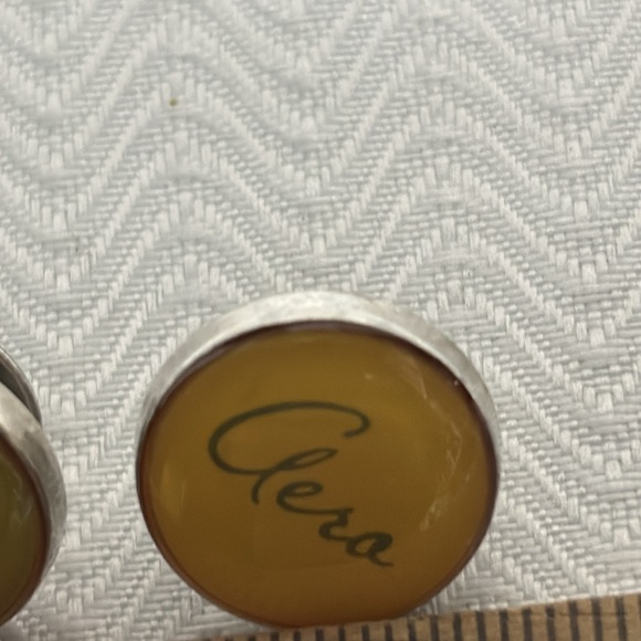 7 Lapel pins - Picture 7 of 9